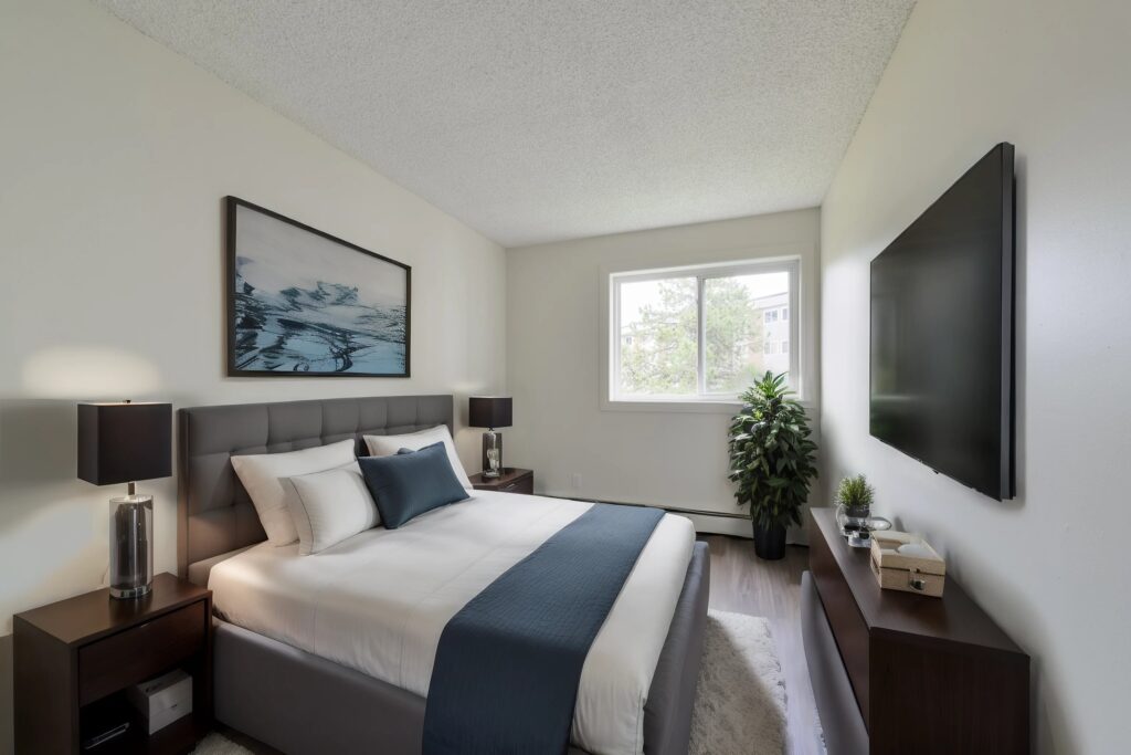 Riverview Plaza Edmonton Apartment